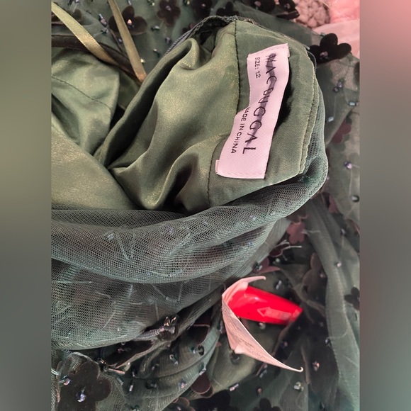 MAC DUGGAL Floral Embellished Fit & Flare Midi Dress Size 12 $498. - Picture 7 of 8